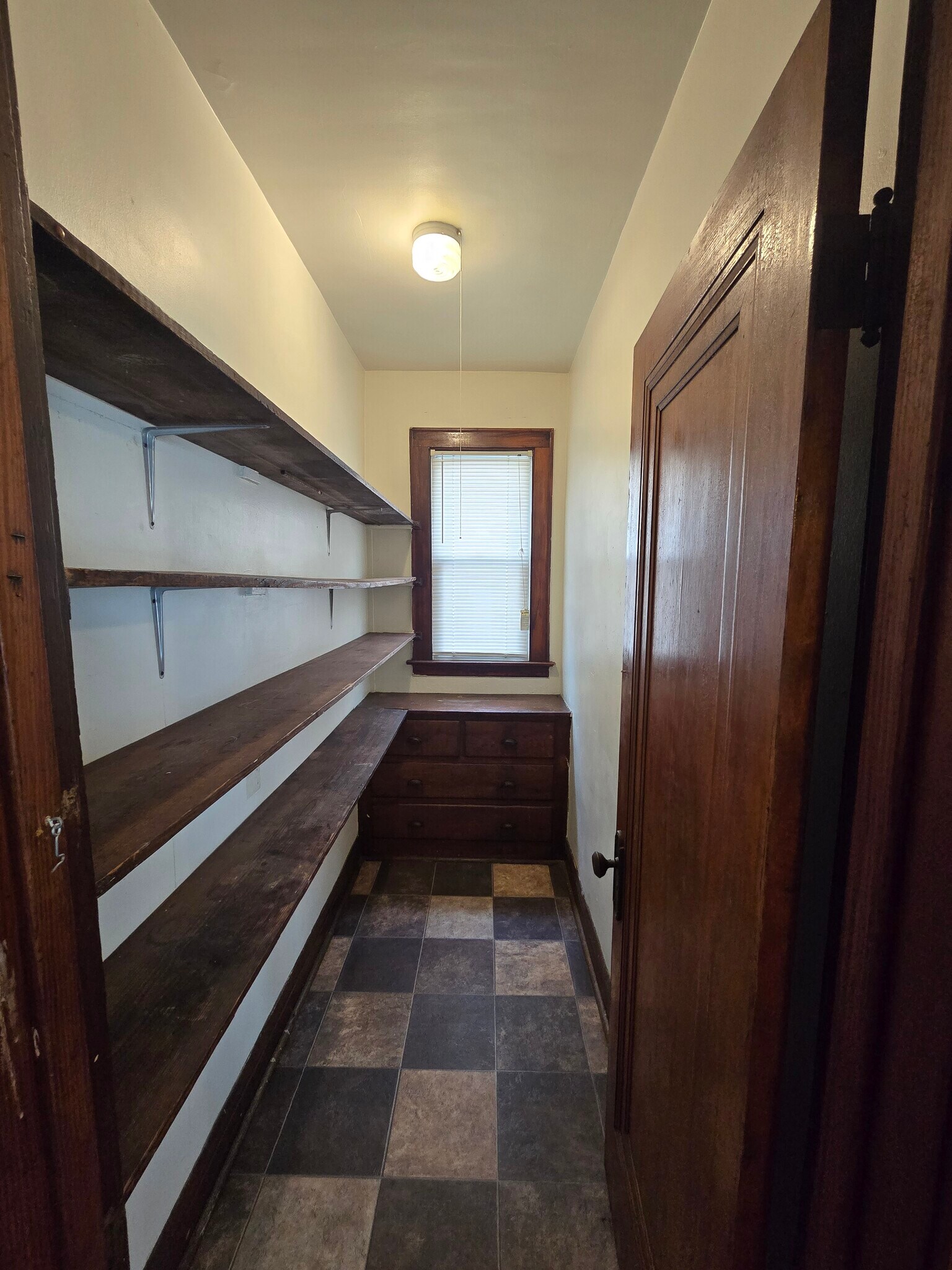 Building Photo - 8417 S Burnham Ave