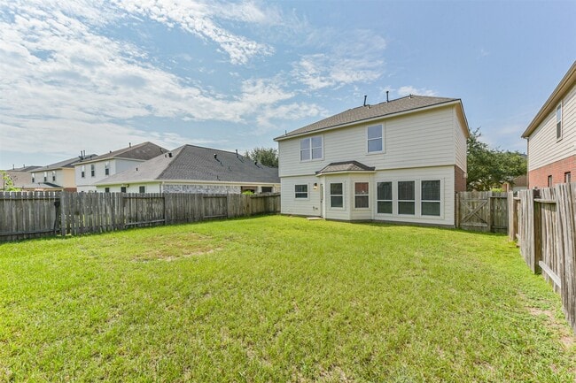 Building Photo - 19622 Hardwood Ridge Tr