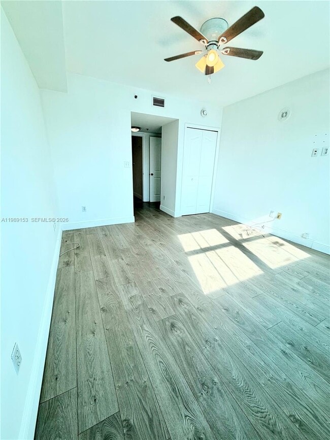 Building Photo - 2665 SW 37th Ave