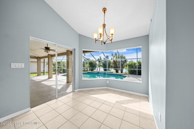 Building Photo - 908 Fostoria Dr