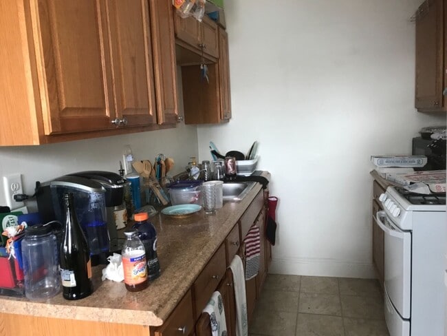 Building Photo - Nicely renovated 1 bed in a prime location in Allston!