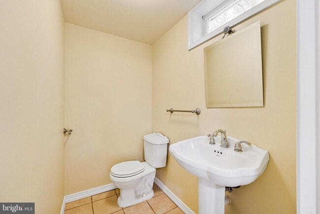 Building Photo - 2305 Acton Dr