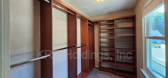 Building Photo - 25 Gallaer Ct