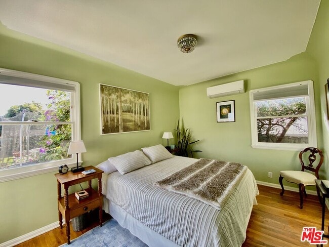 Building Photo - 6426 W 83rd St