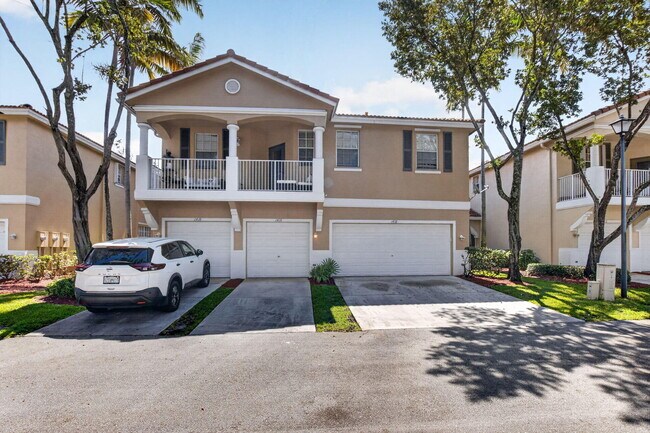 Building Photo - 1418 W Wickham Cir