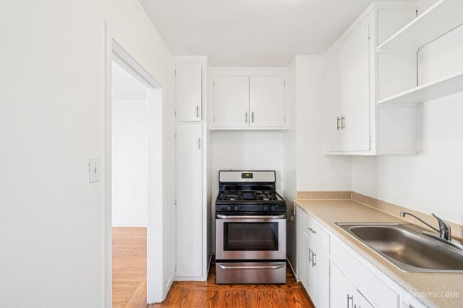 Building Photo - 80 Terra Vista Ave