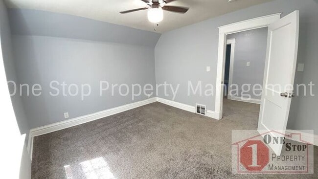 Building Photo - Charming 3-bedroom, 2-bath home in Kansas ...