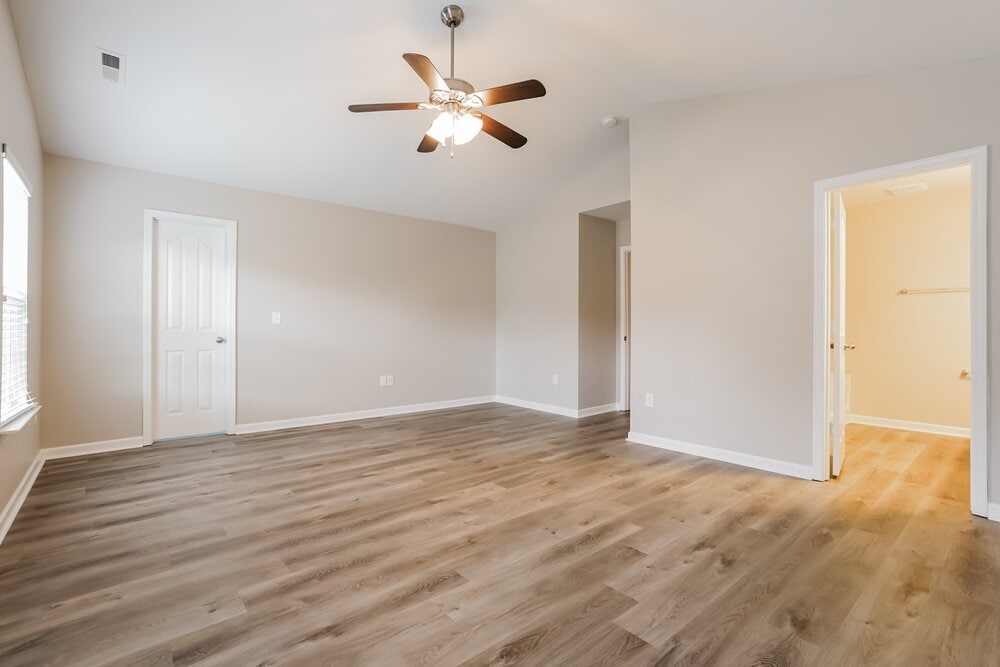 Building Photo - 8012 Spiderlily Ct