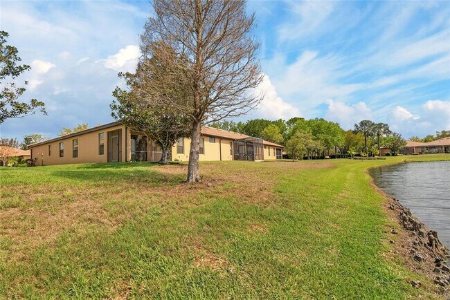 Building Photo - 210 Shell Falls Dr