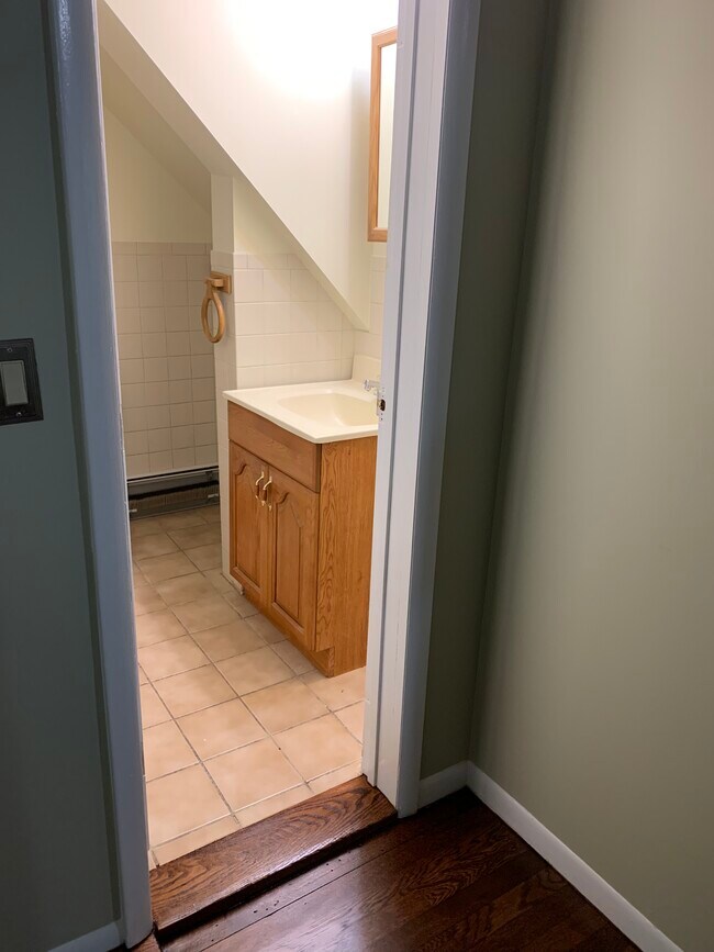 Building Photo - 85 N Highland Ave