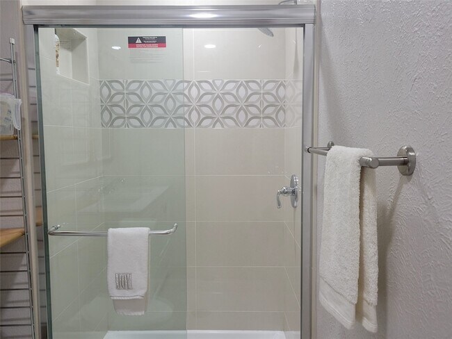 Building Photo - 5526 Excalibur Dr