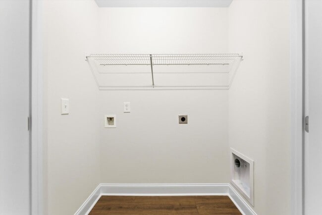 Building Photo - Beautiful New Construction Town Home