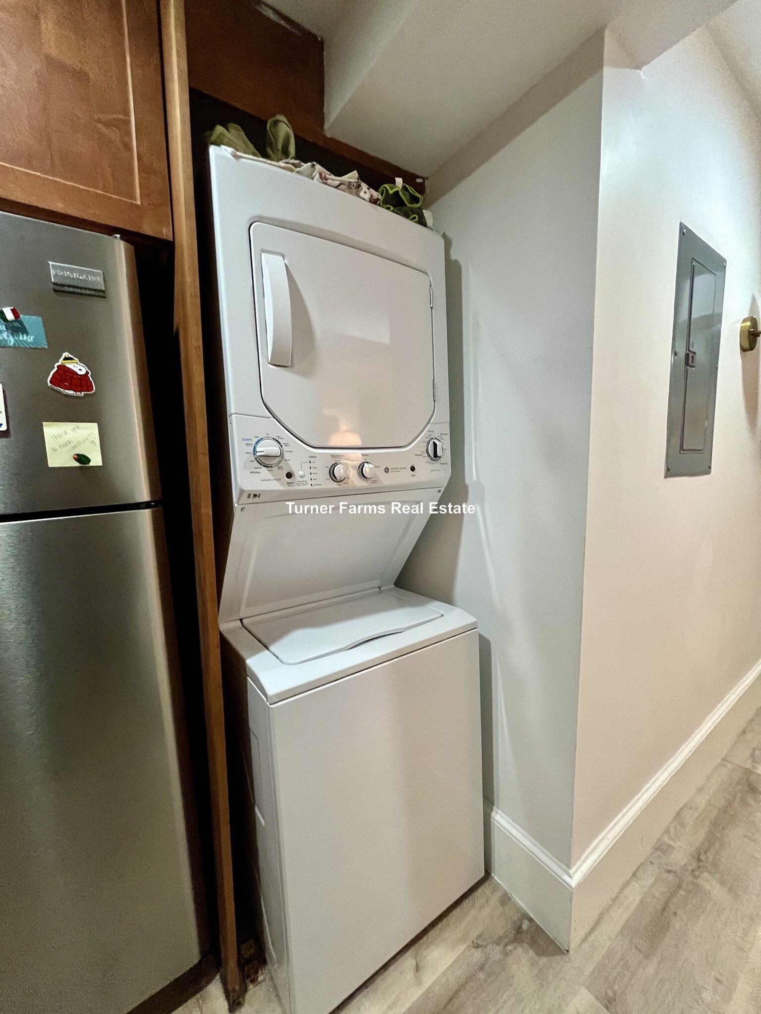 Building Photo - 64 Louis Prang St