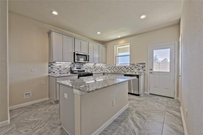 Building Photo - 13013 Dancing Reed Dr