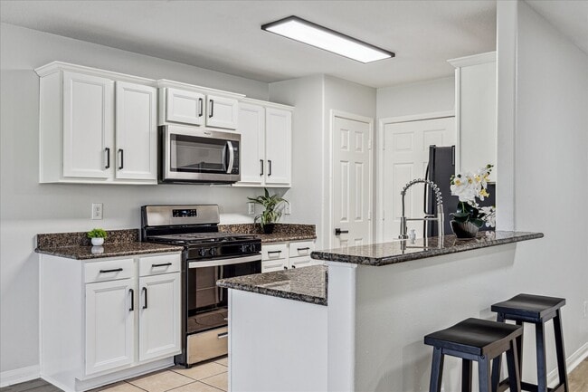 Building Photo - 9410 Silver Beryl Ln