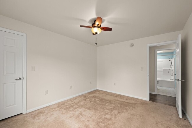 Building Photo - Milton Gem for Rent! Spacious 3BR Home, pe...