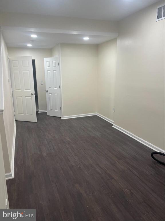 Building Photo - 727 Berkley St