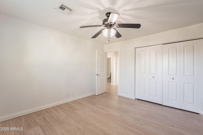 Building Photo - 6808 E Loma Land Dr