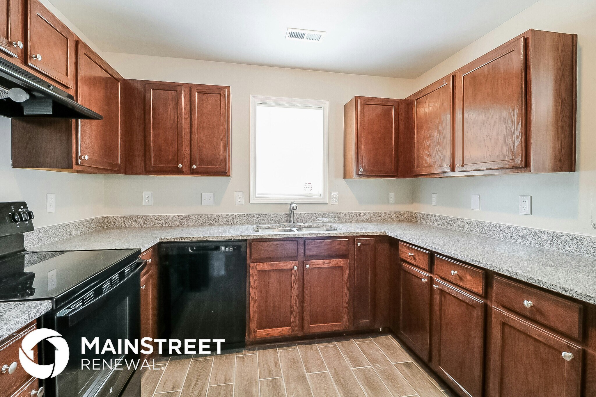 Building Photo - 1852 Mayridge Ln