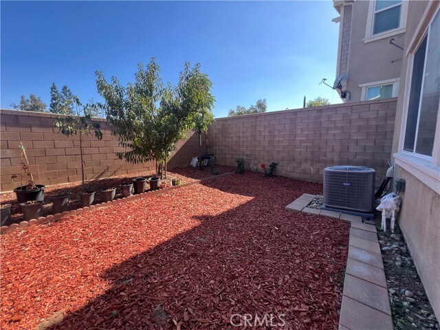Building Photo - 9735 La Vine Ct