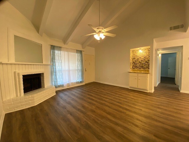 Building Photo - 1100 Augusta Dr