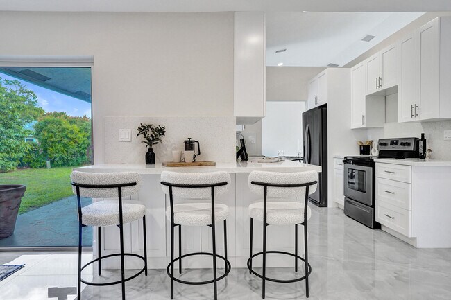 Building Photo - 2881 NW 98th Way