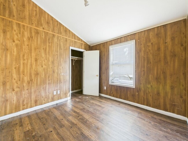 Building Photo - Three Bedroom Rental Home in Lafayette!