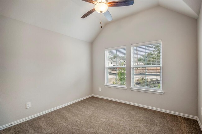 Building Photo - 202 Butterfly Orchid Ct