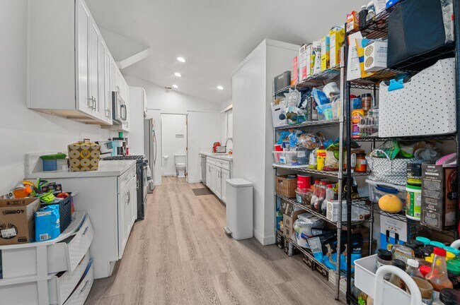 Building Photo - 5318 Redding Rd