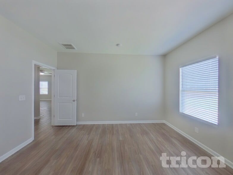 Building Photo - 1919 Rockycreek Ln