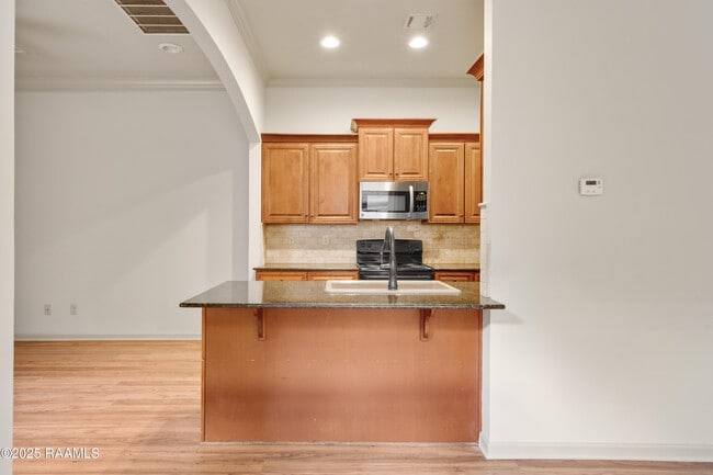 Building Photo - 329 Chimney Rock Blvd