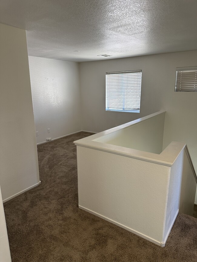 Building Photo - 6529 Adonis Heights St