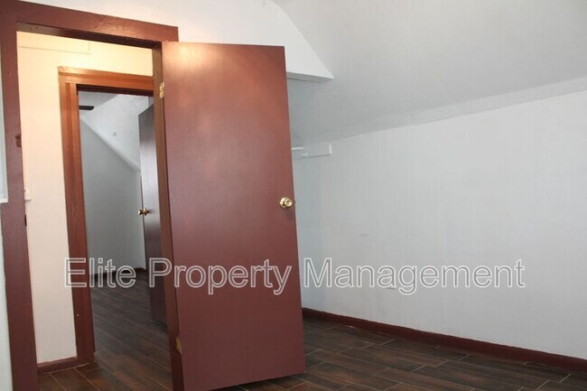 Building Photo - 1312 Francisco St