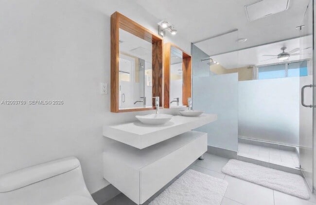 Building Photo - 92 SW 3rd St