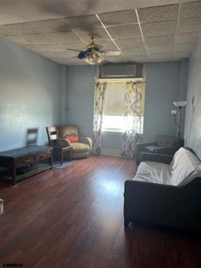 Building Photo - 2721 Boardwalk