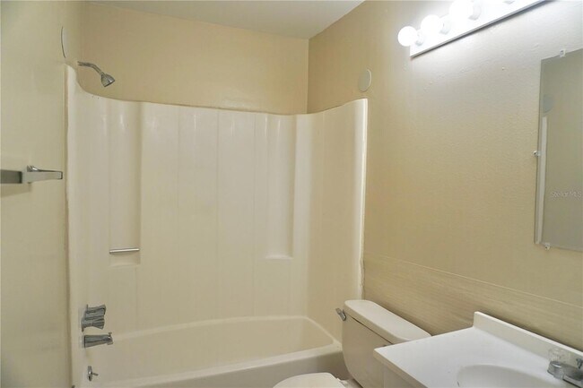 Building Photo - 817 Whisper Lake Ct