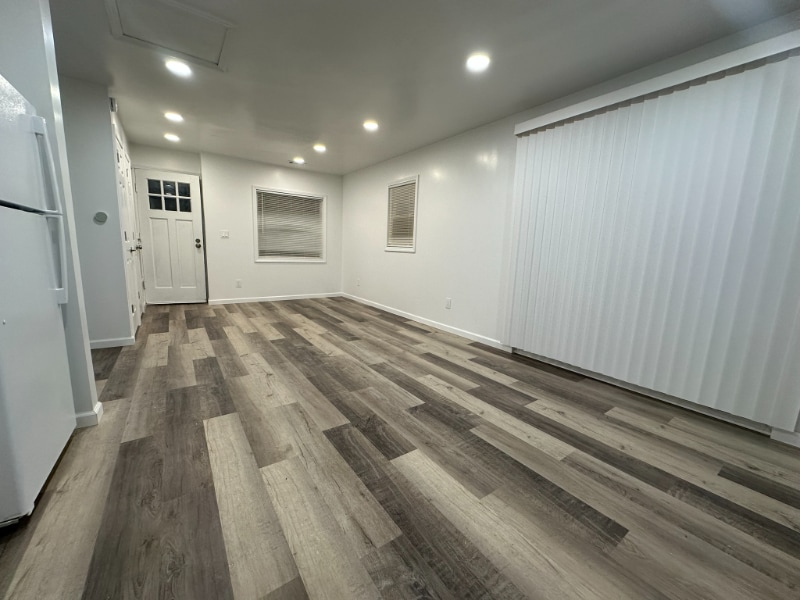 Building Photo - 28532 Grayling Ave