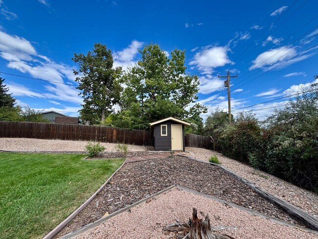 Building Photo - 2ND MONTH FREE FOR LEASE STARTING BY OCTOB...