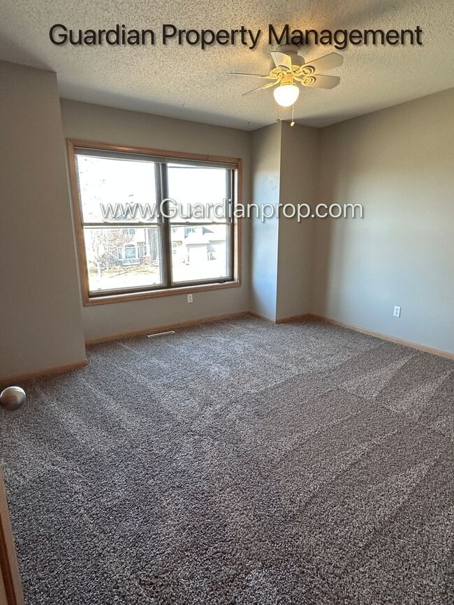 Building Photo - Brooklyn Park Single Family Home, Office, 3 Car Garage, New Carpet, Large Deck, Available Now