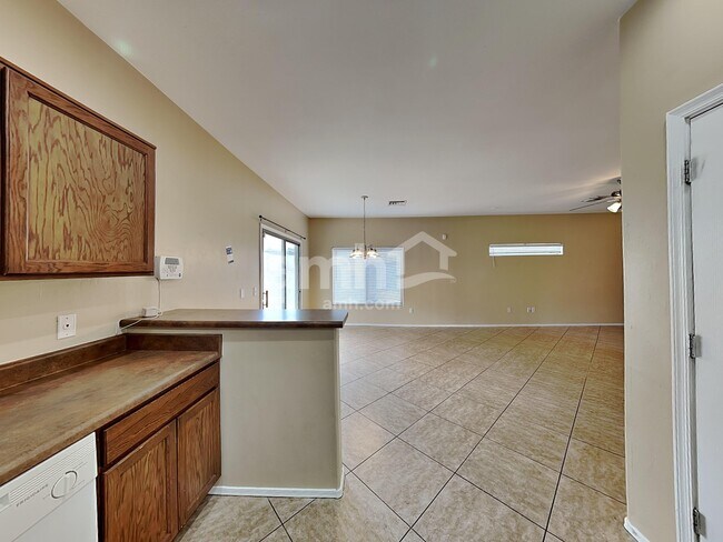 Building Photo - 1990 E Vera Cruz Vis