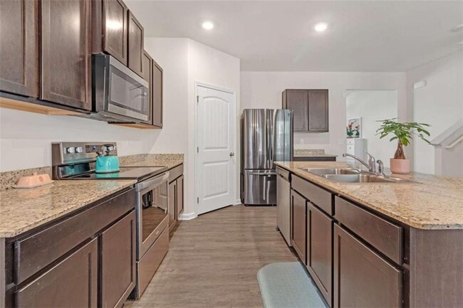 Building Photo - 3741 Makeover Ct