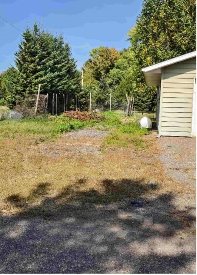 Building Photo - Click the “Apply Now” button or email wapmrentals@gmail.com for a prompt response.