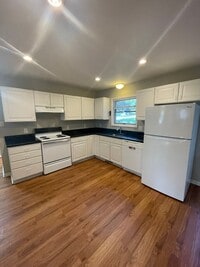 Building Photo - 230/232 Brookridge Rd.