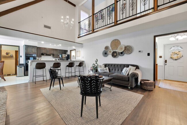 Building Photo - Discover Old World Charm in Northern Hills!