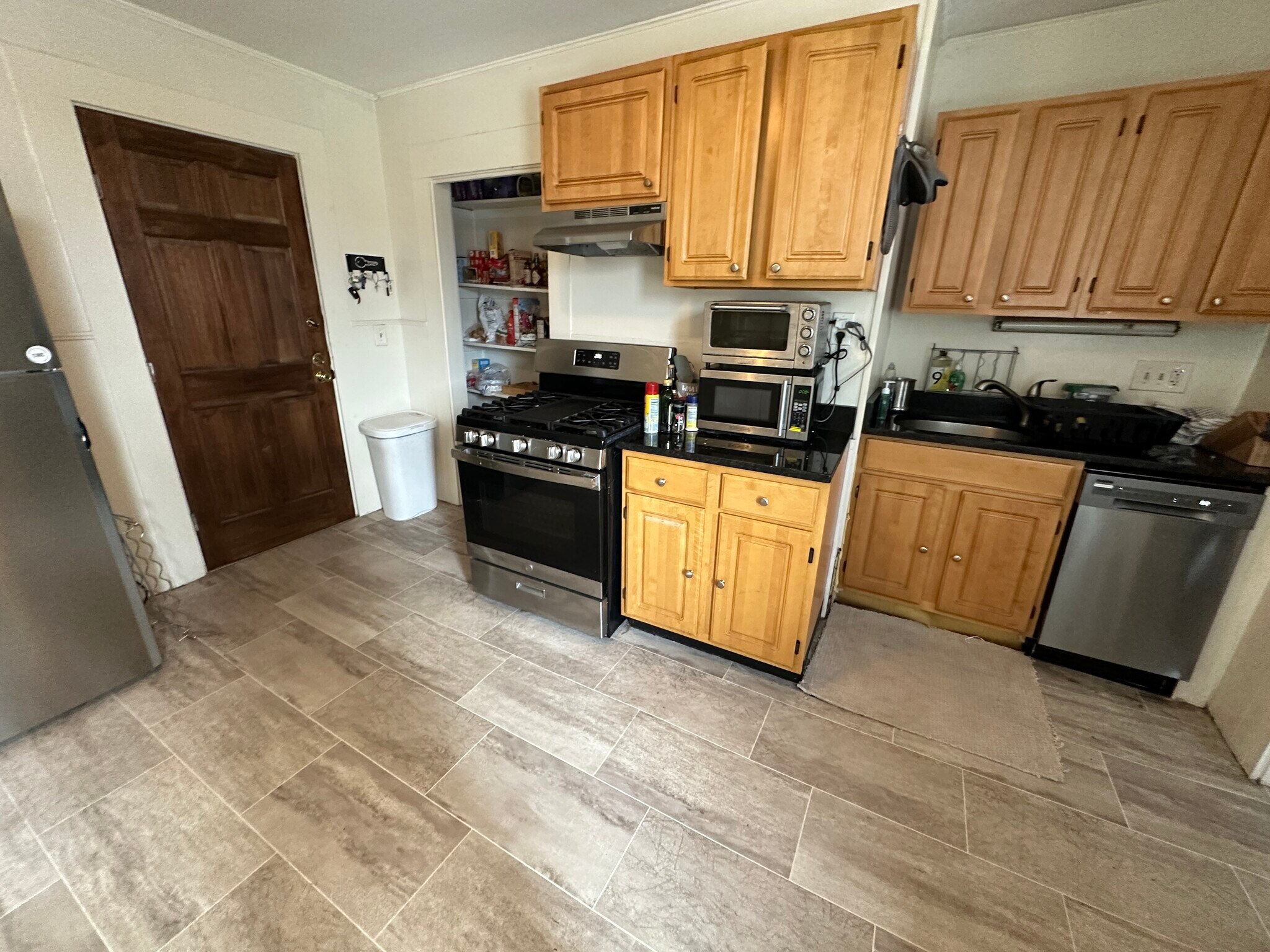 Building Photo - 53 W 7th St