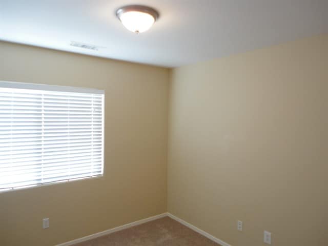 Building Photo - 5361 W Huntington Dr