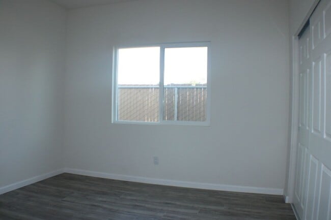 Building Photo - 7820 Bay Ave