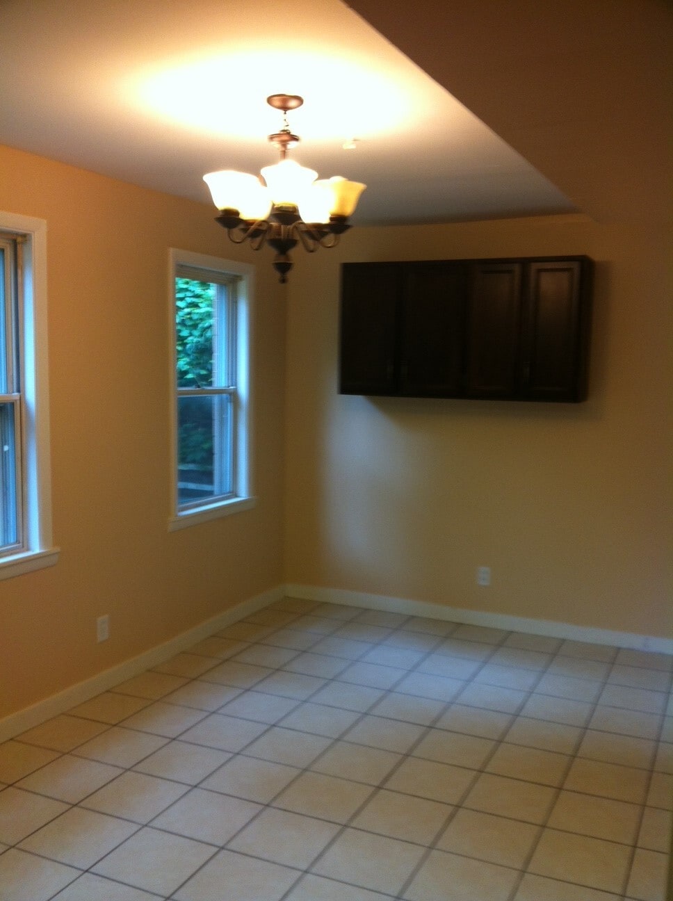 Building Photo - 445 Cedar Dr