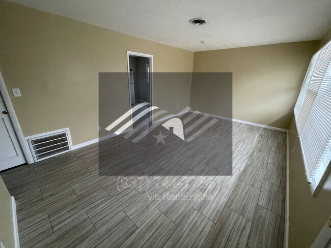 Building Photo - 4381 Marlowe St