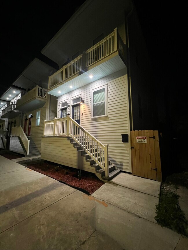 Building Photo - 2718 S Galvez St